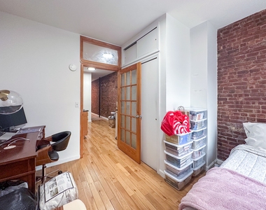 215 East 5th Street - Photo Thumbnail 9