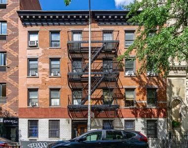 157 East 3rd Street - Photo Thumbnail 9