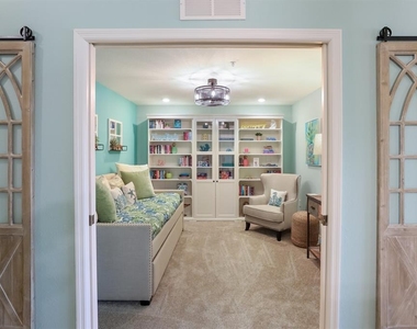 5557 Palmer Circle - Photo Thumbnail 9