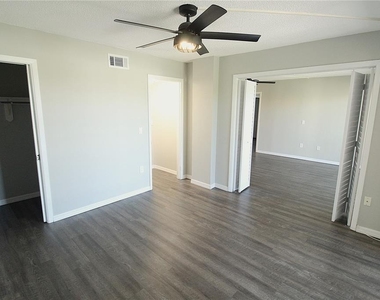 4119 61st Avenue Terrace W - Photo Thumbnail 12