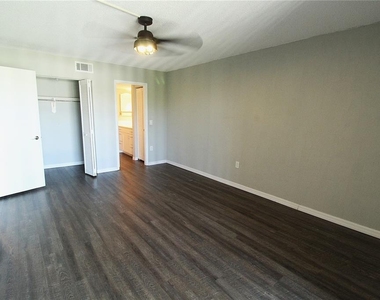 4119 61st Avenue Terrace W - Photo Thumbnail 10