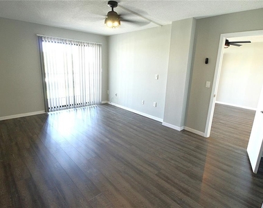 4119 61st Avenue Terrace W - Photo Thumbnail 9