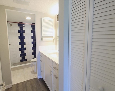 4119 61st Avenue Terrace W - Photo Thumbnail 11