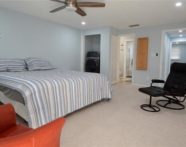 705 W Venice Avenue - Photo Thumbnail 7