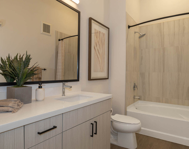 9345 E 56th Ave - Photo Thumbnail 12