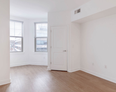 1210 Massachusetts Ave, Nw - Photo Thumbnail 14
