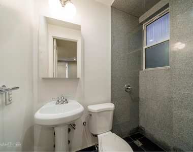 244 W 22nd St - Photo Thumbnail 6