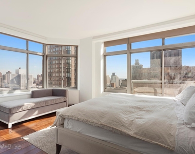 188 E 64th St - Photo Thumbnail 4