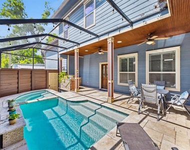 218 W 10th Street - Photo Thumbnail 28