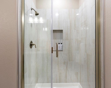 30020 Creekside Terrace Drive - Photo Thumbnail 17