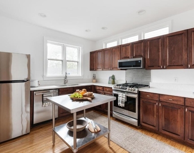 1515 Iverson Street Ne - Photo Thumbnail 28