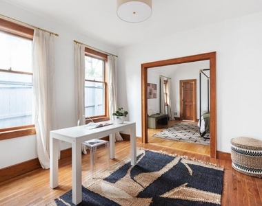 1515 Iverson Street Ne - Photo Thumbnail 11