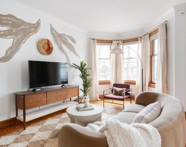 1515 Iverson Street Ne - Photo Thumbnail 18