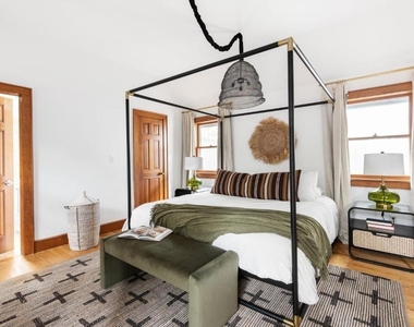 1515 Iverson Street Ne - Photo Thumbnail 9