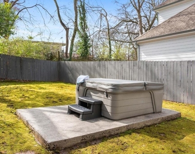 1515 Iverson Street Ne - Photo Thumbnail 21