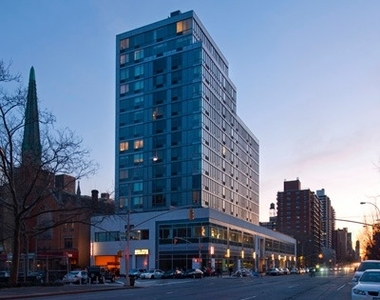 Amsterdam Avenue - Photo Thumbnail 4
