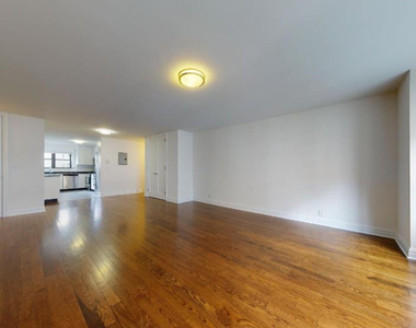 East 89th Street - Photo Thumbnail 1