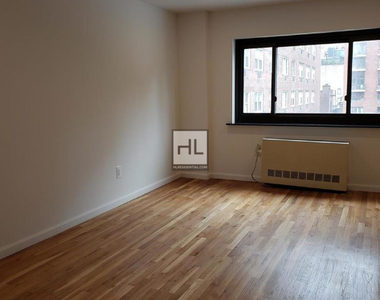 East 27th Street - Photo Thumbnail 0