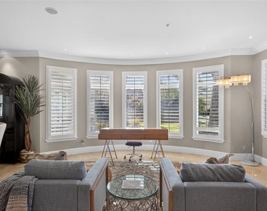 248 Maison Court - Photo Thumbnail 9