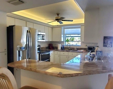 130 Breakers Court - Photo Thumbnail 4