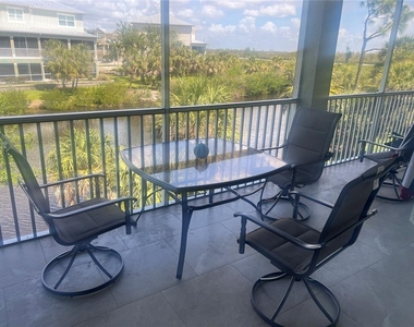 10420 Coral Landings Lane - Photo Thumbnail 8