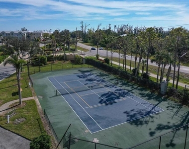 10420 Coral Landings Lane - Photo Thumbnail 25