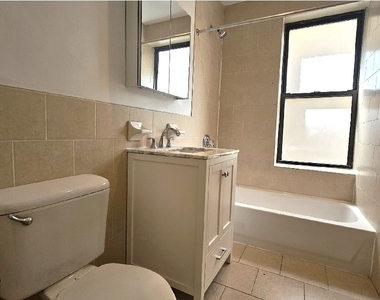 Magaw Place - Photo Thumbnail 6