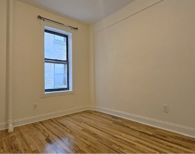 Magaw Place - Photo Thumbnail 5