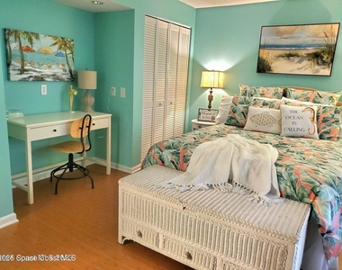 8751 Live Oak Court - Photo Thumbnail 12
