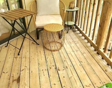 8751 Live Oak Court - Photo Thumbnail 21