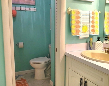 8751 Live Oak Court - Photo Thumbnail 16