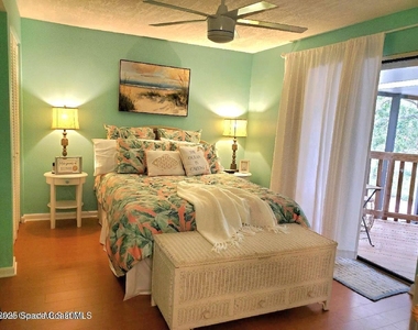 8751 Live Oak Court - Photo Thumbnail 13