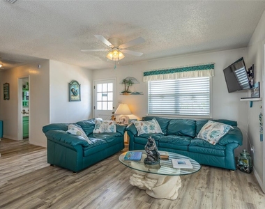 22 Atlantic Drive - Photo Thumbnail 6