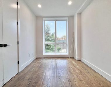 321 Woodbine Street - Photo Thumbnail 1