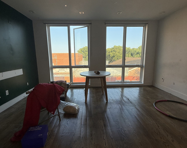 321 Woodbine Street - Photo Thumbnail 6