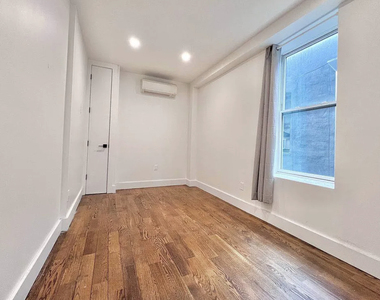 321 Woodbine Street - Photo Thumbnail 3