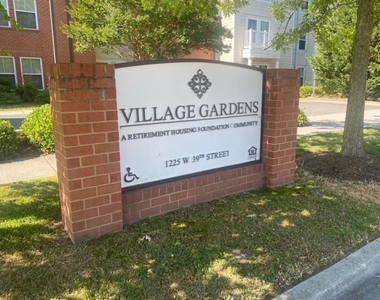 1225 39th St - Photo Thumbnail 1