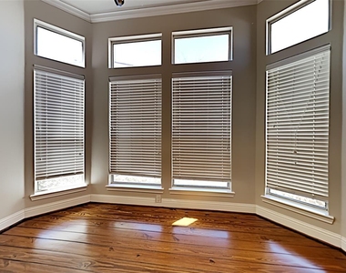 1304 Dart Street - Photo Thumbnail 6