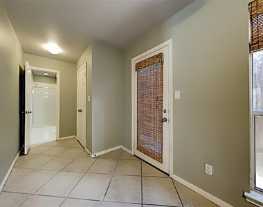 1304 Dart Street - Photo Thumbnail 11