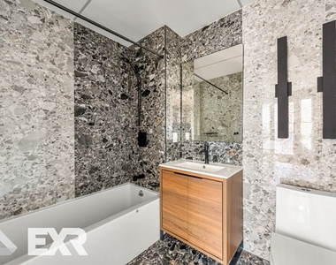 2112 Avenue P - Photo Thumbnail 9
