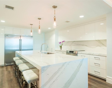 301 S Gulfview Boulevard - Photo Thumbnail 12