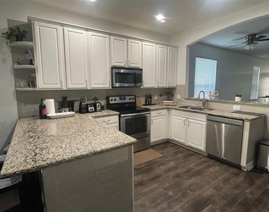 6941 Beargrass Road - Photo Thumbnail 6