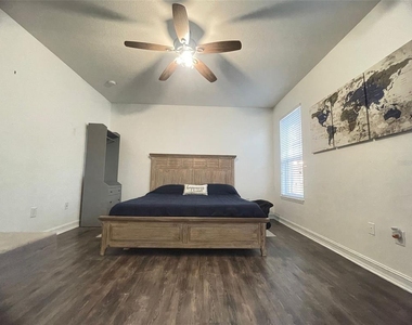 6941 Beargrass Road - Photo Thumbnail 10