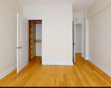 East 56th Street - Photo Thumbnail 7