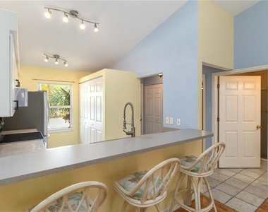 642 N Jefferson Avenue - Photo Thumbnail 12