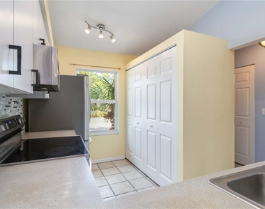 642 N Jefferson Avenue - Photo Thumbnail 13
