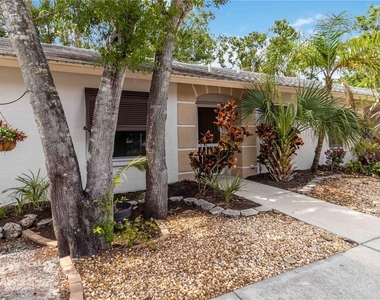 642 N Jefferson Avenue - Photo Thumbnail 2
