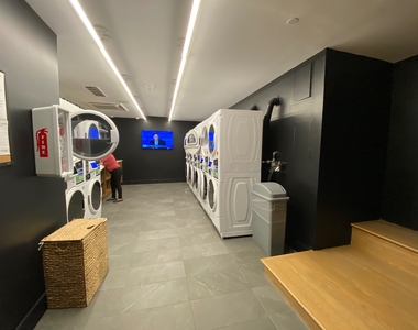 824 Lexington Avenue - Photo Thumbnail 10