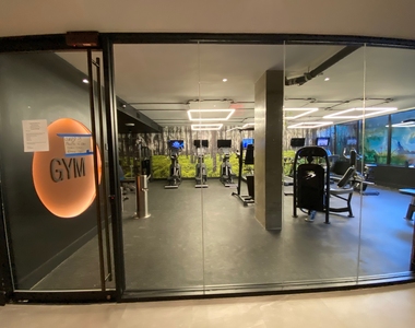 824 Lexington Avenue - Photo Thumbnail 11