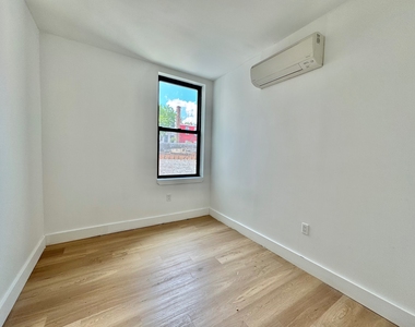 585 Knickerbocker Avenue - Photo Thumbnail 1